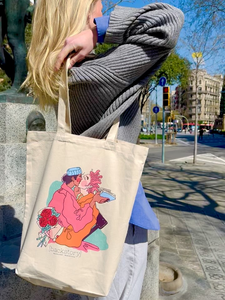 🌹Just in!🌹Backstory’s special edition Sant Jordi totes, designed by our one and only @tildahopper_illustration.