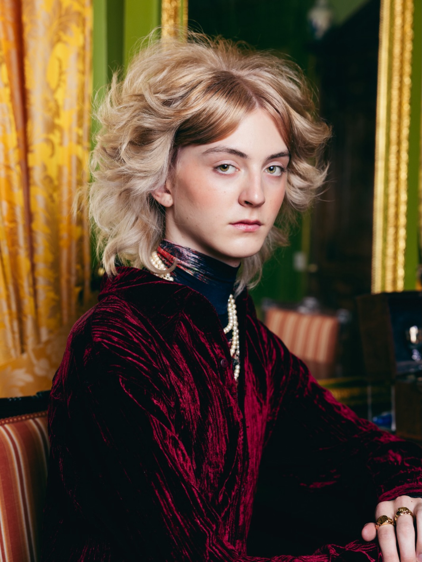 MENS COLLECTION
Coiffure Award 2026
Hair: Lisanne
Make-up: Meis
Photography: @moisedonkers
Styling: @sandratamara__
Assisted by: team MOOS
@tuttimodels
@coiffureawardnl