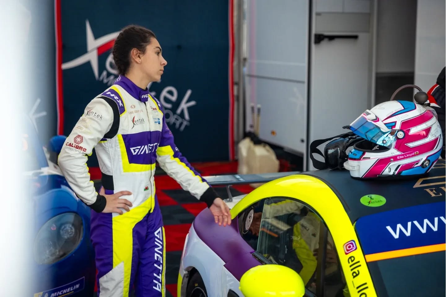 We spent the weekend at Donnington Park Circuit cheering on @ella_lloyd05 to two second place finishes in the final event of the Protyre Motorsport Ginetta GT Championship.
The results meant Ella claimed a second place finish in the overall GT5 Pro season standings in only her second season of racing. Amazing progress over the past 12 months.
📸 @cameronhallcreative
#ellalloyd #ginetta #ginettacars #ginettaracing #ginettachampionship #gt #gtracing #donningtonpark #donningtonparkcircuit #donnington #racing #motorracing #motorsport #motorsports #cars #driving #driver #thefemalelead #womeninsport #talent #youngtalent #racer #sport #holmlands