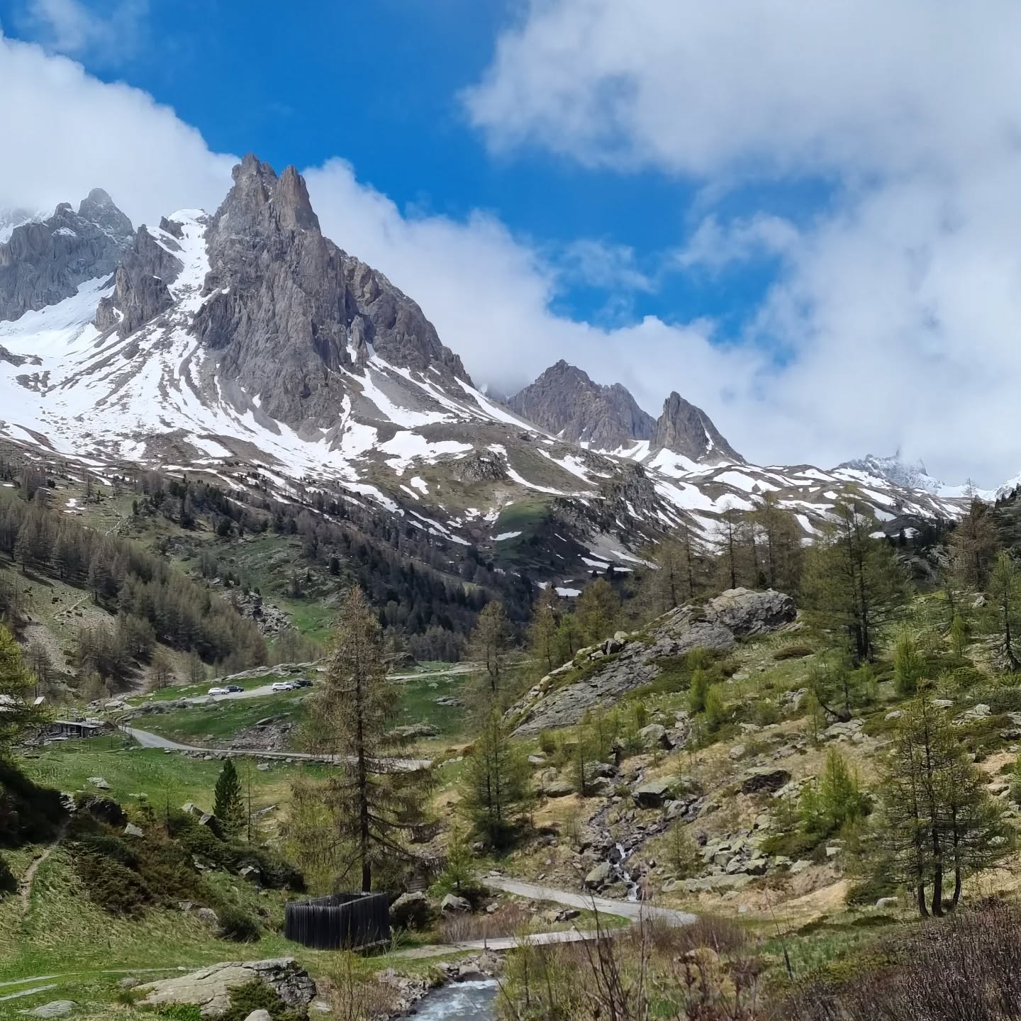 Droom jij van vrijheid in de bergen? ⛰️✨
Van frisse berglucht, eindeloze uitzichten en elke dag een nieuw avontuur in de natuur?
Met onze Passagetochten beleef je het échte buitenleven. Geen standaard vakantie, maar een unieke ervaring waarin je vertraagt, ontdekt en écht tot rust komt. 🌿🔥
Voor het komende jaar zijn we volop bezig met het invullen van onze tochten… en jij kunt er nog bij zijn!
👉 Benieuwd of een passagetocht bij jou past?
Boek een vrijblijvend kennismakingsgesprek en ontdek de mogelijkheden.
📅 Beperkte plaatsen – dus wacht niet te lang!
Stuur ons een berichtje of plan direct je gesprek via:
🌐 www.passagetochten.fr
Durf jij het avontuur in de bergen aan? 💚
#passagetochten #bergavontuur #natuurbeleving #buitenleven #hiken