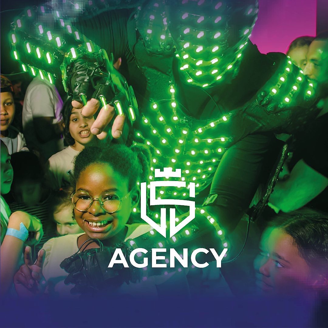 📢 Annonce spéciale ! Cet été, préparez-vous à la fête #youthquestfestival !
🎉🌞 💦Un festival en plein air dédié aux jeunes enfants et à leurs parents, où la joie et la bonne humeur seront à l’honneur.
🥳Au programme, vous ne manquerez pas d’animations et d’activités pour vous émerveiller ! 🎈✨ Dansez au rythme envoûtant du DJ superstar qui fera vibrer vos âmes et vous fera bouger jusqu’au bout de la nuit. #Letthemusicplay 🎶🎵
#swagency #laboumdesenfants #switzerland #france #geneve🇨🇭 #wowfactor #splashtime #adrenalinerush #familyfun #unforgetteblemoments #creatememories #countdownbegins #seeyouthere