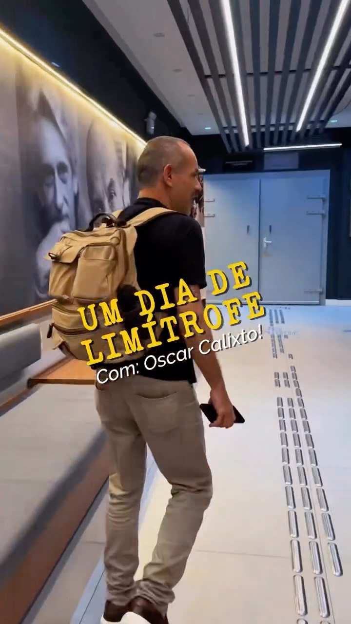 Hoje você vai acompanhar UM DIA DE LIMÍTROFE com o ator e escritor @oscarcalixto. Da chegada ao teatro até o fim da sessão. 🎭
Um olhar de dentro sobre o processo, a preparação e tudo que atravessa a cena.
Se você ainda não assistiu, corre pois entramos nas ÚLTIMAS SEMANAS.
🎭 Teatro Ipanema
🗓️ ÚLTIMAS SEMANAS - até 29 de março
⏰ Quinta a sábado, 20h | Domingo, 19h
📍 Rua Prudente de Morais, 824 - Ipanema
🔴 Classificação indicativa: 16 anos
🎫 Ingressos no link da Bio ou 50% de desconto no Vivo Valoriza