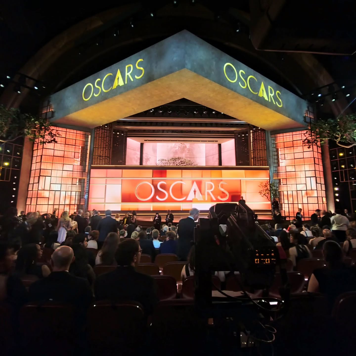 Another great year at the #98thacademyawards. Orchestra shots provided by our Towercam dolly system with Arri SRH-360. Another custom Mini tower provided with remote head for beautiful stage shots, with the ability to adjust height for audience.
#oscars #dolbytheatre #98thacademyawards #live