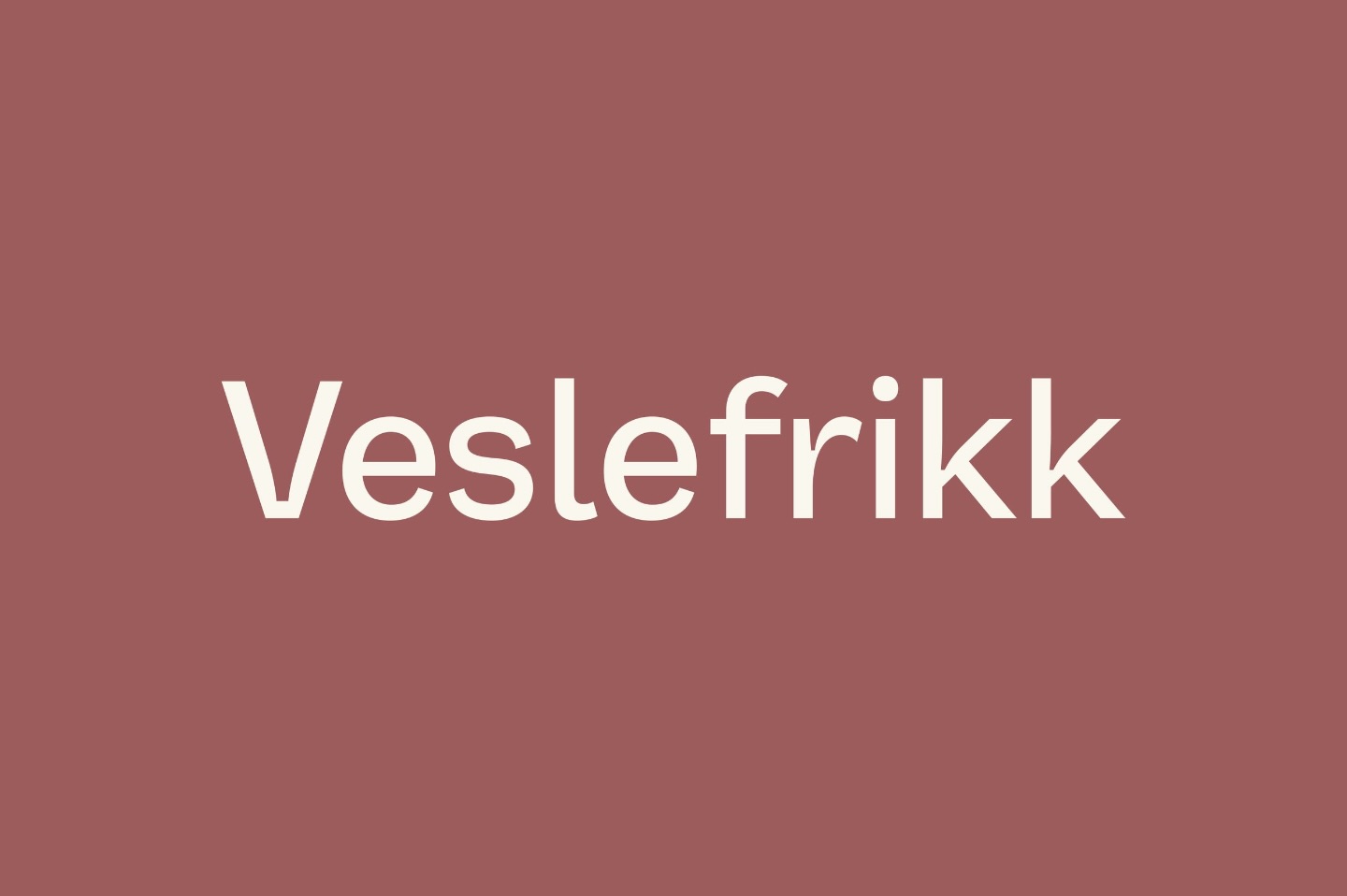 SK Speed er svært glade for å ha @veslefrikk_eiendom med på laget som hovedsponsor. Støtten fra selskapet er viktig for klubbens arbeid med å utvikle aktivitetstilbudet vårt og gi barn, ungdom og voksne gode opplevelser i svømmehallen.
Veslefrikk Eiendom er et eiendomsselskap som arbeider med utvikling av boligprosjekter. Selskapet er involvert i hele prosessen fra idé og tomtekjøp til utvikling og realisering av ferdige boliger. Gjennom prosjektene sine arbeider de for å utvikle boliger og boområder som gir gode rammer for hverdagsliv og trivsel.
Selskapet har prosjekter flere steder på Østlandet og jobber både med boligprosjekter i byområder og fritidsboliger i populære fjellområder. Ambisjonen er å utvikle prosjekter med god kvalitet, gode løsninger og omgivelser som skaper attraktive steder å bo.
For SK Speed betyr samarbeidet med Veslefrikk Eiendom mye. Som hovedsponsor bidrar de til at klubben kan opprettholde og videreutvikle aktivitetstilbudet sitt. Dette inkluderer blant annet svømmeopplæring for barn, treningsgrupper for ungdom og voksne, samt utvikling av klubbens konkurransemiljø.
Støtten fra samarbeidspartnere gjør det mulig for klubben å skape et trygt og inkluderende miljø der barn og unge kan oppleve mestring, utvikle ferdigheter og ha det gøy i vann.
Vi setter stor pris på samarbeidet med Veslefrikk Eiendom og takker for støtten til klubben.