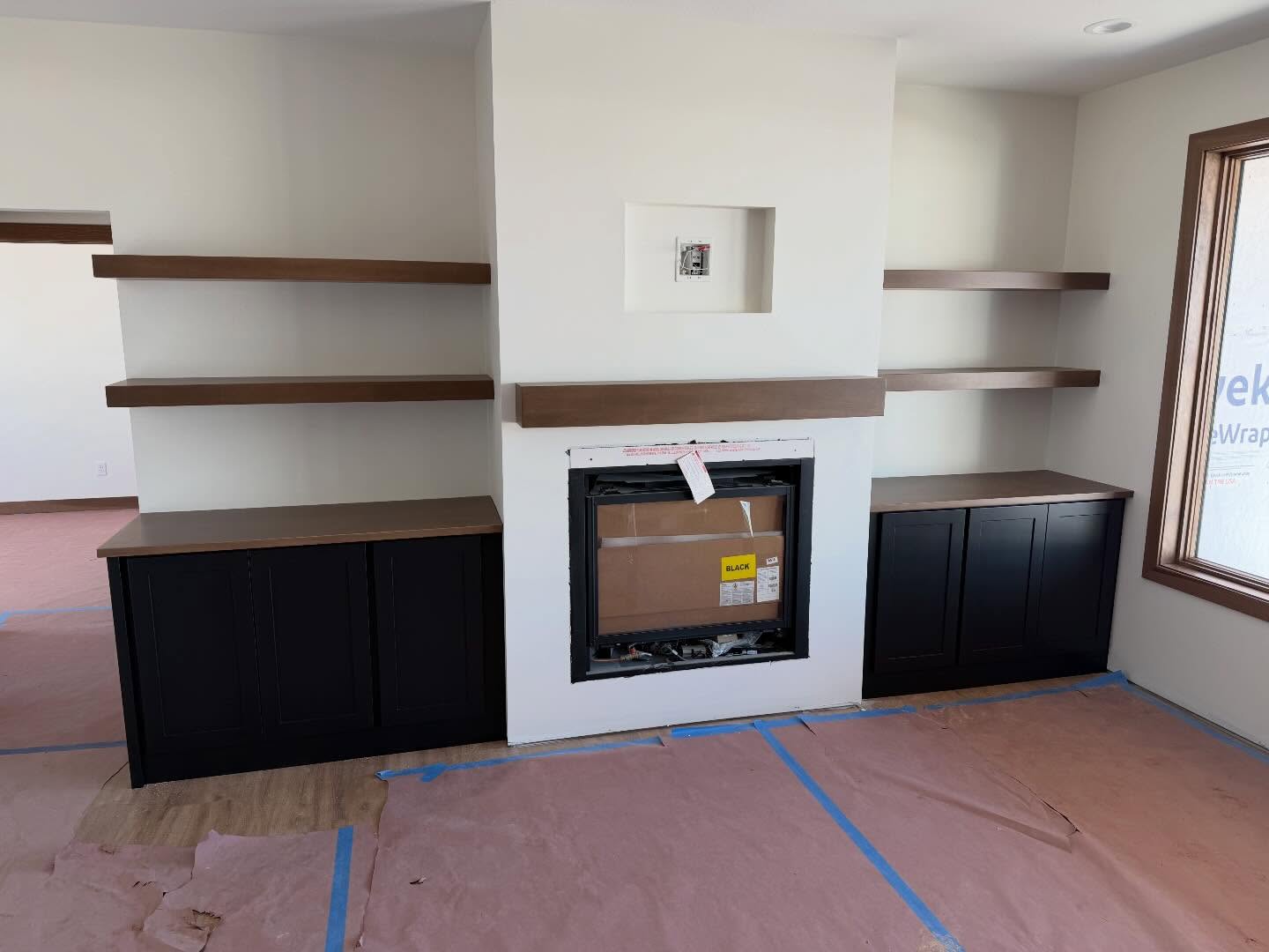 This week was busy with installs!!! From fireplaces to kitchen storage to multiple bathrooms— custom cabinetry is flying out of the shop!