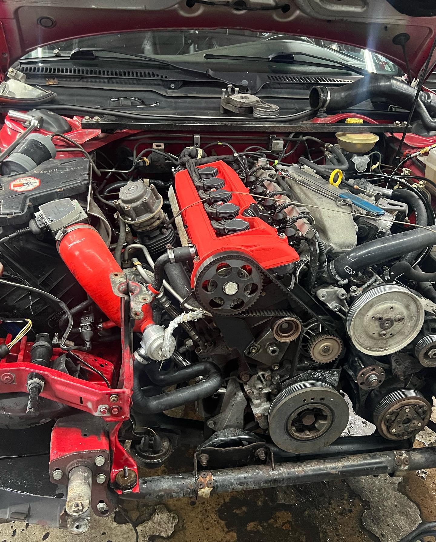 Finally fixing the oil leak and clutch. #urs6 #audi #quattro