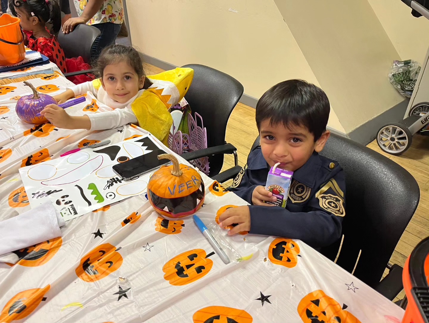 We LOVED celebrating Halloween with you all ๐งก Thank you for coming to our annual Halloween Party!
Special thank you to @parleefarms for our pumpkins that we decorated ๐
@walmart for donating Halloween decorations ๐ป
And our Trunk or Treat Partners:
@stepping_stones_nh ๐ฌ
@nashuapublichealth ๐ฌ
@nashuapal ๐ฌ
Nashua Family Network ๐ฌ
Discover Dance ๐ฌ
Child Care Aware New Hampshire ๐ฌ
@bridges.nh ๐ฌ
