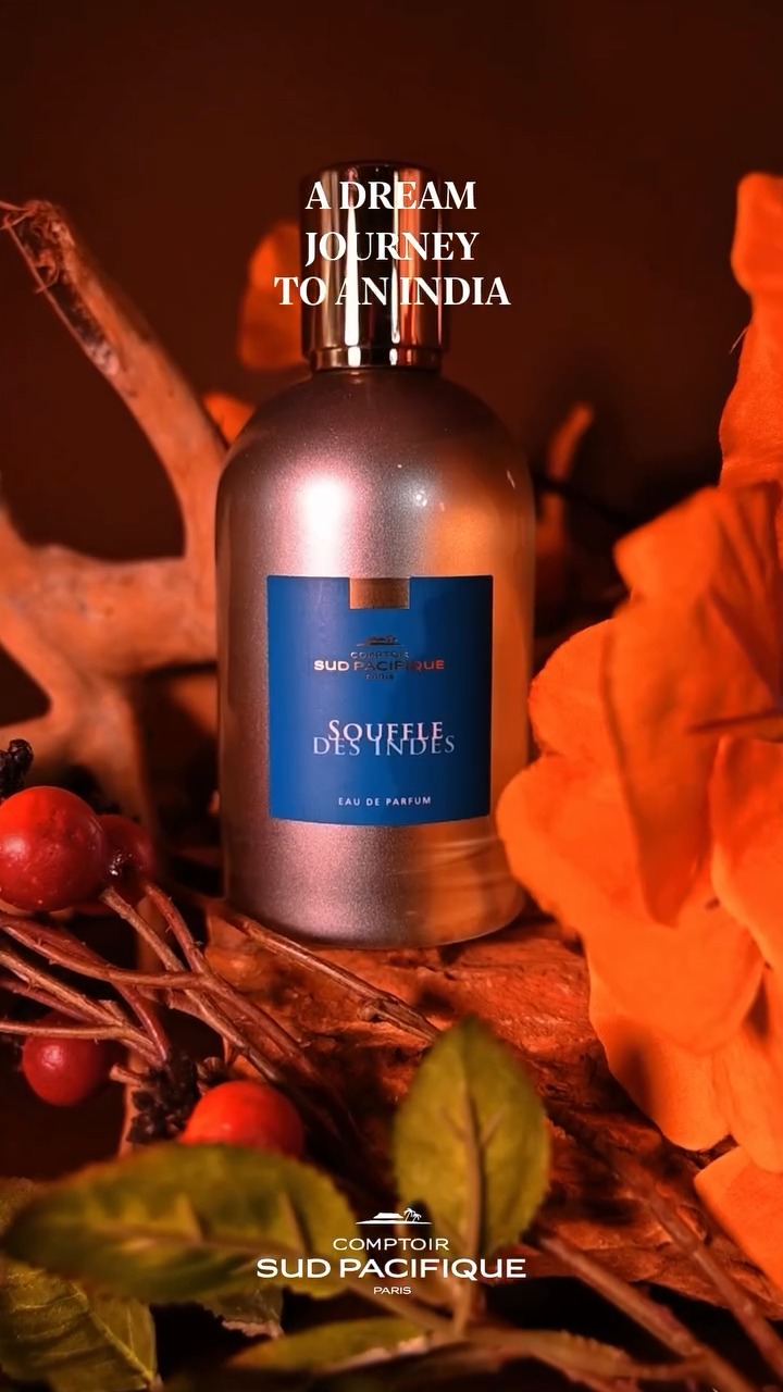 🌬✨ Scoprite l’essenza ammaliante di Souffle des Indes
Un profumo che vi trasporta nel cuore dell’India mistica, terra di colori, rituali e spiritualità.
Tra note speziate e accenti esperidati, questa fragranza orientale gourmand rivela un calore avvolgente e una luminosità vibrante.
Un vero viaggio sensoriale, dove ogni respiro racconta una storia.
Lasciatevi trasportare…
Profumeria Lorenzi rivenditore ufficiale @comptoir_sud_pacifique
🌸 L’evasione olfattiva comincia qui.#paolosarpimilano #fragrance #profumeriaartistica #profumerialorenzi
#SouffleDesIndes #ProfumoDiNicchia #ViaggioSensoriale #OrientaleGourmand #Fragranze #Profumeria