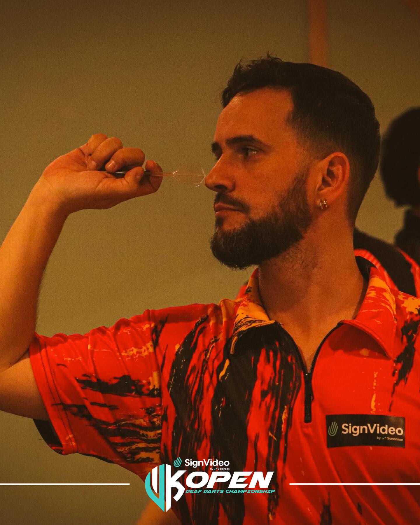 It was great to see Ibon Pacheco @ibonbarboteo from Spain 🇪🇸 join us at the @signvideo UK Open Deaf Darts Championship. ¡Vamos Ibon!
DDO is always excited to welcome overseas players to our events. Their participation enriches the competition and brings together different cultures from across the world.
Darts is a universal game 🎯 — it connects players, communities, and friendships beyond borders.