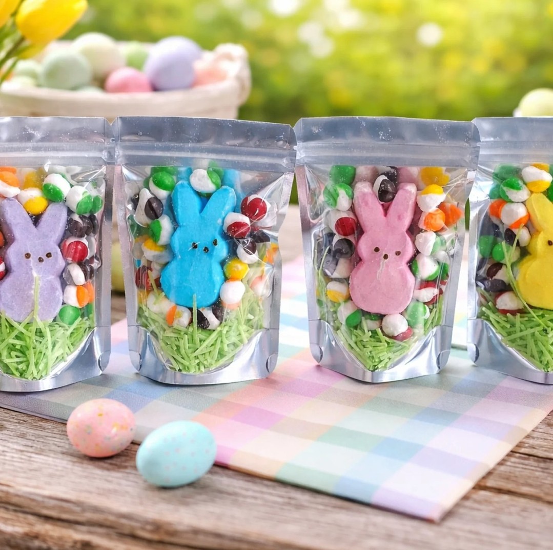 🐣✨ CRUNCH INTO EASTER ✨🐣
Upgrade your Easter baskets with the ultimate crunchy candy mix by @ForeverFreezeCo!
This limited-edition Easter Crunch Bag features:
🌸 Freeze-dried marshmallow bunny
🌈 Crunchy rainbow gems
🌿 Freeze-dried edible grass
Limited seasonal release. Buy yours today!
#Easter2026 #EasterCandy #ForeverFreezeCo