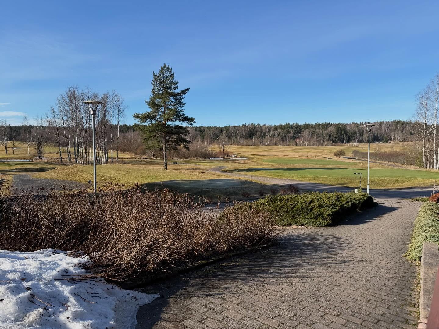 Aamupäivän tilanne. +4 C