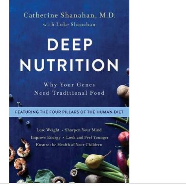 Why should we avoid vegetable oils?
Vegetable oils should be called seed oils that’s for starters. It was a marketing tool to call them vegetable oils. 👀
They are polyunsaturated fats which means double bonds and means you can’t produce them, long story short these play a big role in inflammation. They didn’t exist until the 1900s and are some of the most unnatural foods you could have.
But why?
The ratio of omega 6 to 3.
6 being pro inflammation and 3 being anti.
But wait we need inflammation to survive and help us when sick. Yes we do But the problem is that we have far too much inflammation in our lives and diets now which is inked with many diseases.
The ratio should be around 3:1 omega 6 to 3
And is now more like 13:1.
These oils our super high in omega 6 and a big part is these oils are in everything we eat. From fast food to the packaged rice we buy to bread and even protein powder. They are cheap and easy to mutilate. Next time look and see how many items have some sort of seed oil in them.
Studies have found side effects to seed oils can put you to be 2/3 times in higher risk of strokes and are also linked with asthma and diabetes.
What can you do?
Use olive oil on salad dressings not with cooking.
Avoid fast food or fried food full stop.
Cook with real butter.
And stay away from processed food.
Your best way of creating a better ratio isn’t to fill yourself with more fish which 1/2 portions per week is loads and will help greatly but it’s to cut down the amount of omega 6 you are exposed to.
#seedoils