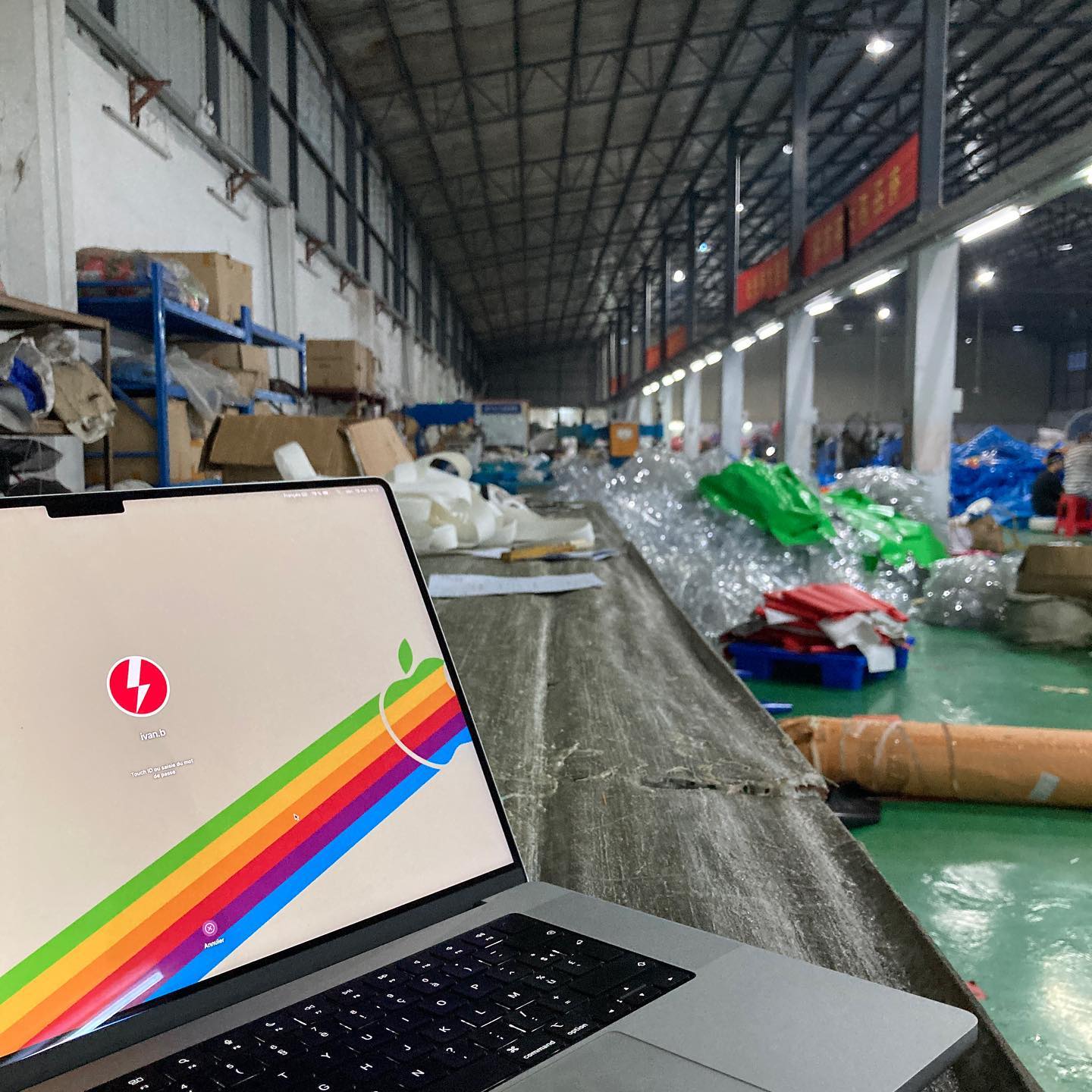 ease designers en Chine la semaine dernière…
L’innovation se fait aussi sur les lieux de fabrication 🤩
Quel séjour, vivement la prochaine fois!
Mise en production de nouveaux produits et évaluation de nouveaux partenaires…
.
#design #productdesign #china #factory #designlife #innovation #newproject