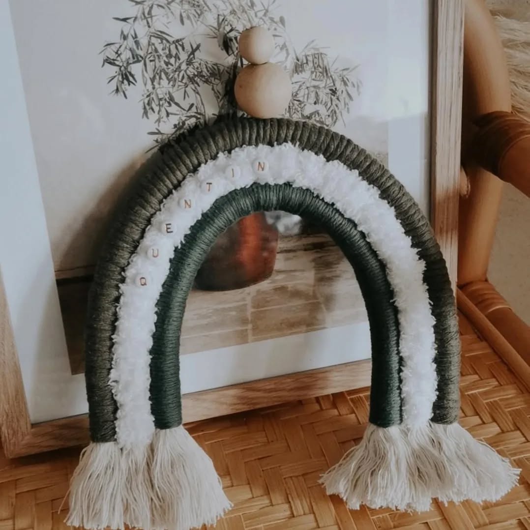 Boho Rainbow 🌈
Décoration tout en douceur, fait main 🌈
Couleurs au choix, personnalisation avec prénom ou petit mot 🫶🥰🔥
#arcenciel#decoration#creatricesuisse#deco#decoaddict#suisse#swissmade#faitmain#creatricesuisse#vaud#fribourg#neuchatel#geneve#berne#tessin#valais#chambreenfant#chambrebebe#decoarcenciel#ideecadeau#cadeau#eshopsuisse#boutiquesuisse#personnalisation#