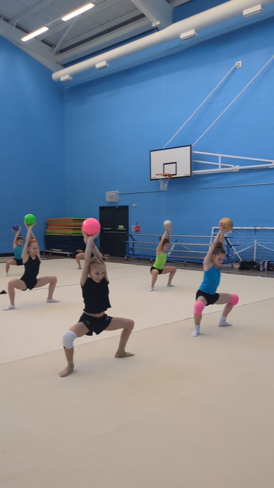 Some clips of yesterday's warm up, focusing on strength and balance using the ball