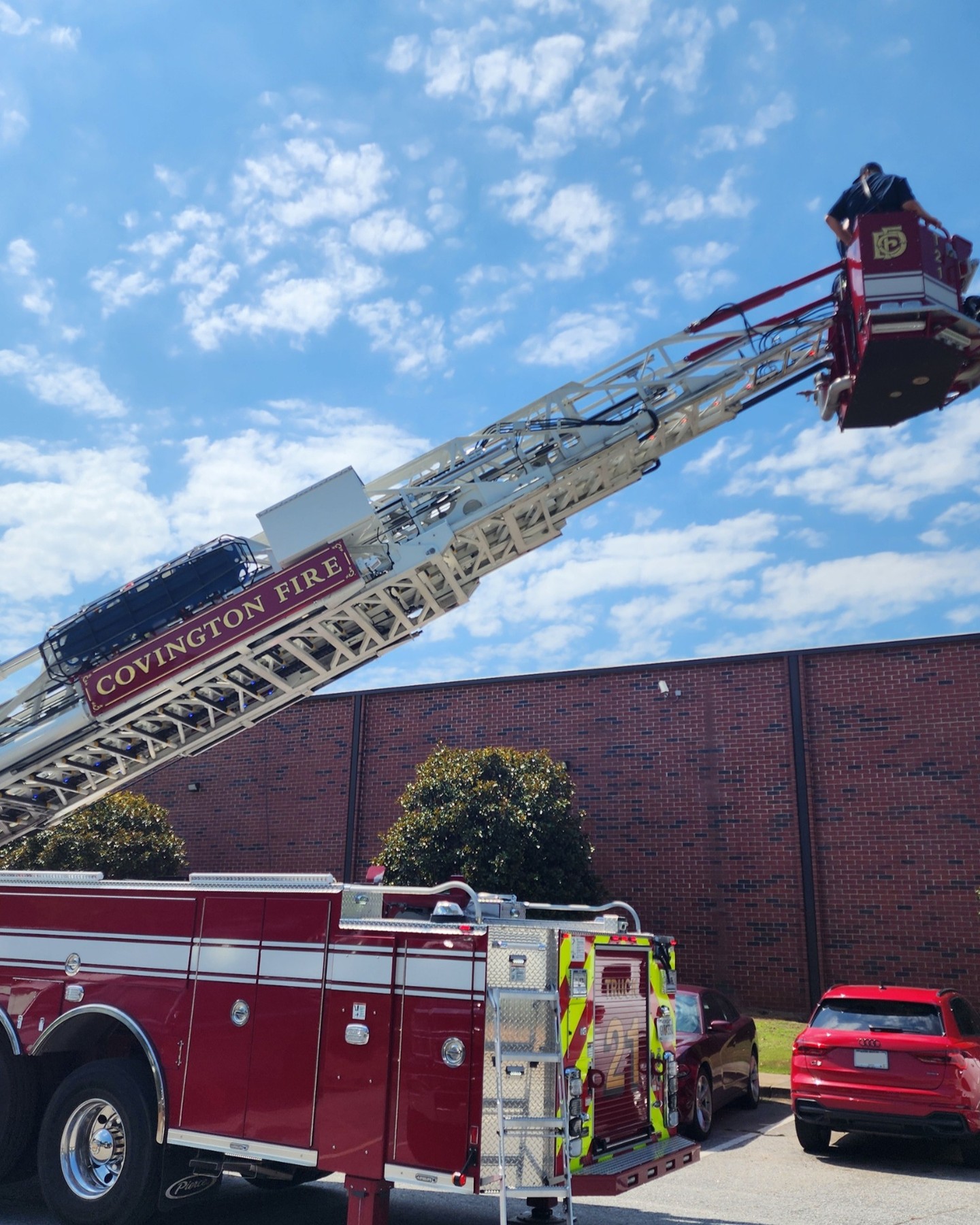 This week each shift did a walkthrough of Michelin Tread Technologies. They covered strategy and tactics for emergency incidents at the plant and reviewed their safety measures and hazardous materials storage. Thank you for the training, Michelin!