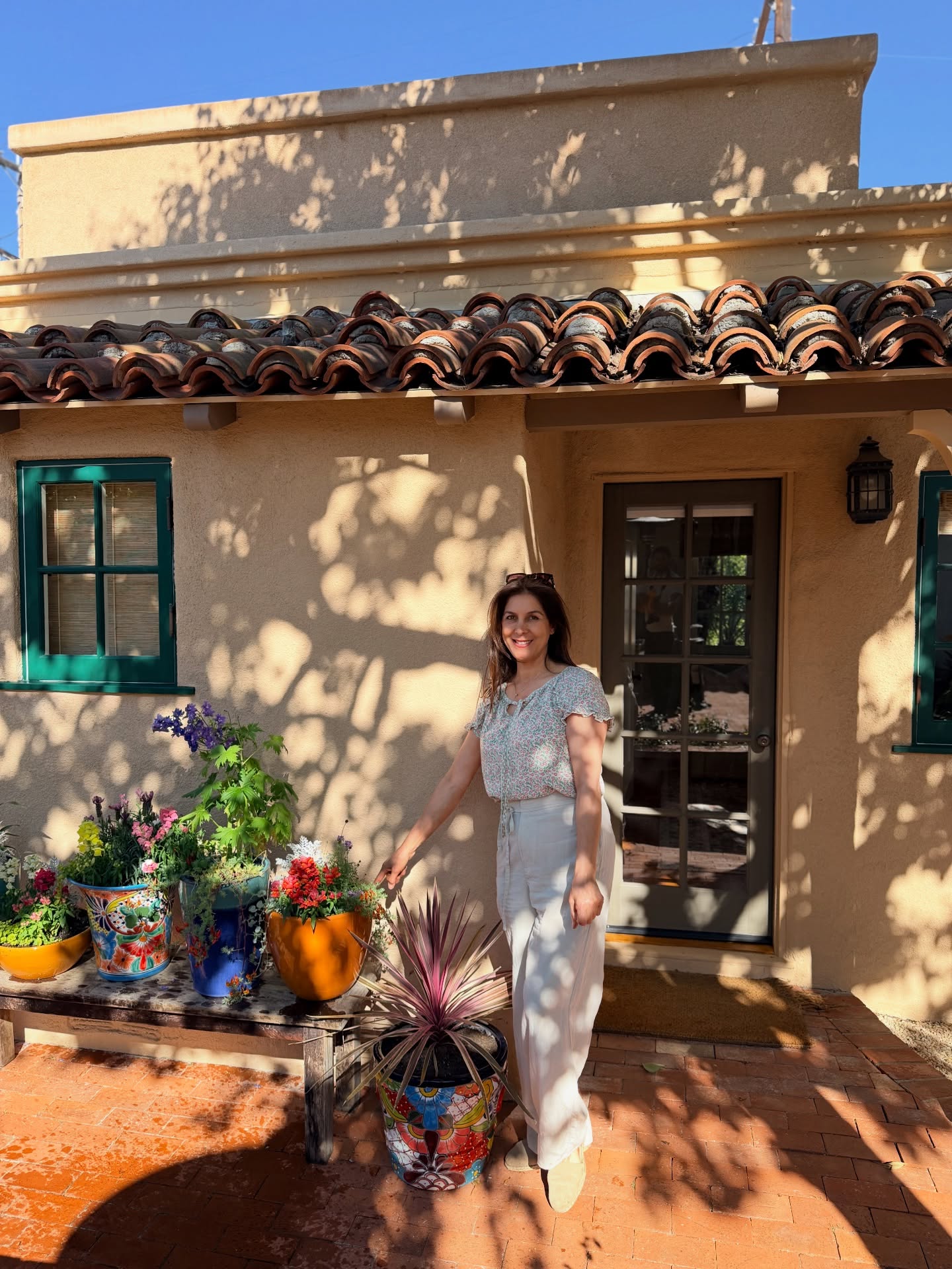 Sunlight, color, and a little bit of patience, that’s how beautiful spaces are created.
At Plantology Plants & More, we believe plants don’t just decorate a home, they bring it to life.
#Plantology, #PlantologyDesign, #RanchoSantaFe, #GardenDesign, #ContainerGarden