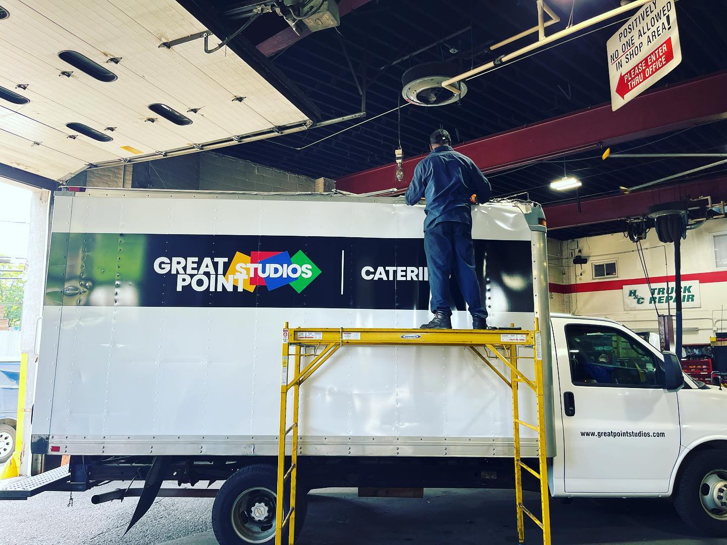 Roof damage repairs in house and fast to get you back working! #yonkersny #nyc #heavyduty #truckmechanic #westchestercounty #truckbody