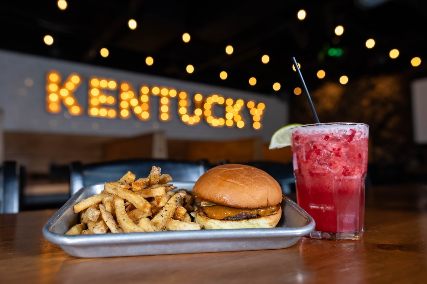 Late night cravings? We got you 😘🌛
Smash burgers, chicken fingers, poutine, hotdogs and more! Ask your server to see the full Late Night menu 🍔🌭🍟
#wrawesome #uptownwaterloo #waterlooregion