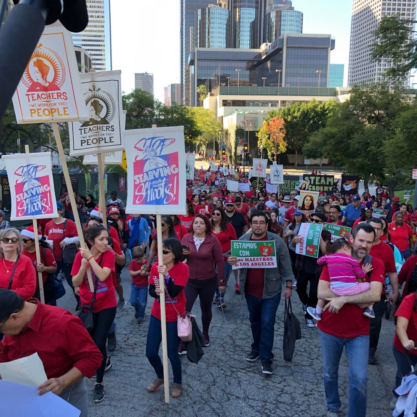 we're thrilled to be part of @labour_films 2023 festival this November! We agree: it is more important than ever that working people be able to tell their own stories in their own words and in their own images. Check out CLiFF this fall to see films about workers and the conditions under which they live, work, fight, and succeed in their daily lives #canlab #filmfestival