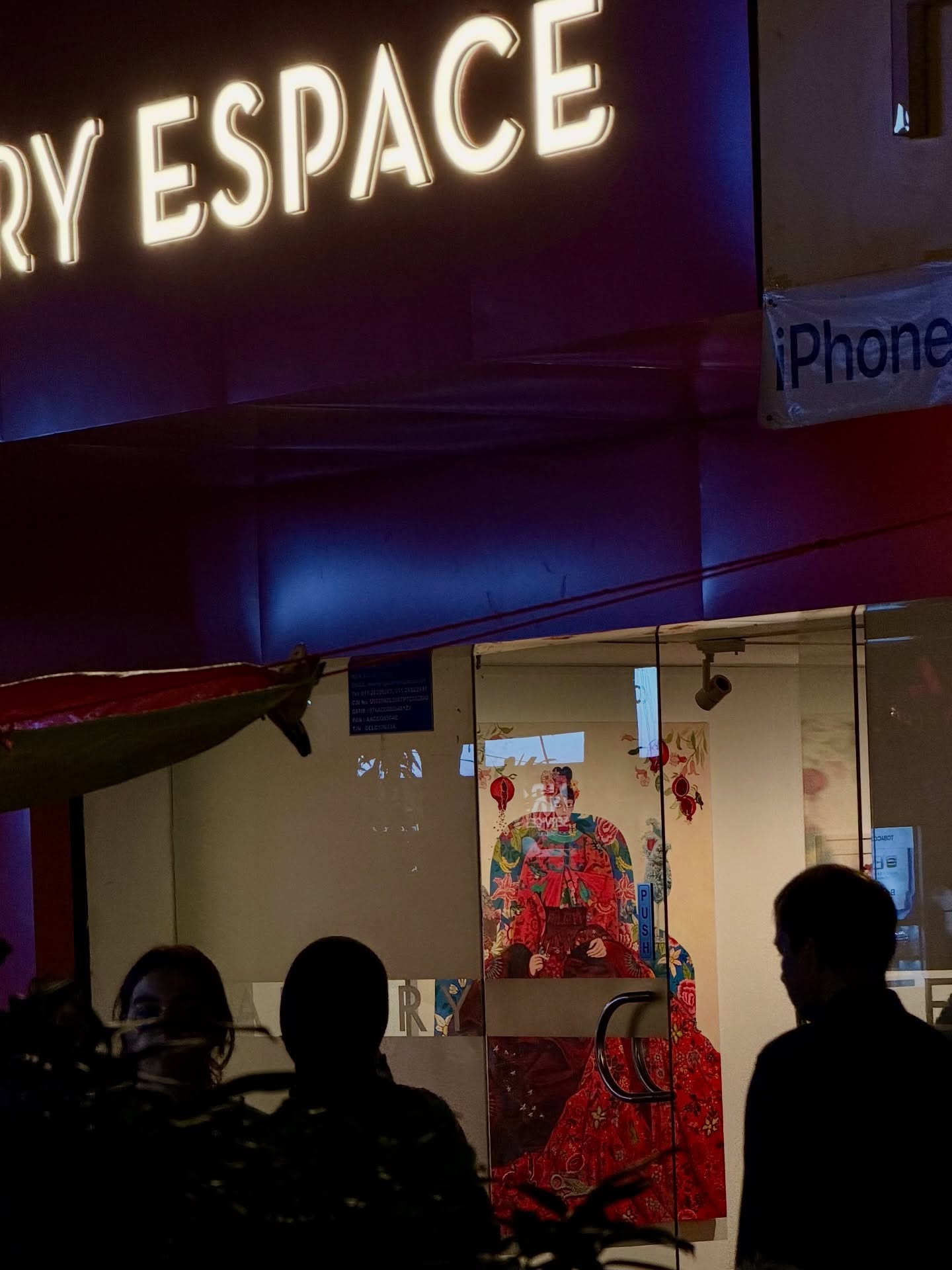 Delighted to be a part of the group show “Unmapped Pauses” at @galleryespace
Heartfelt thanks to @sattybatty (Satarupa Bhattacharya) for the curatorial vision, Renu Modi for the space and support 🌻, and the entire Espace team for making it all come together.
•
•
•
#galleryespace #unmapped pauses #exhibition #groupshow #delhi