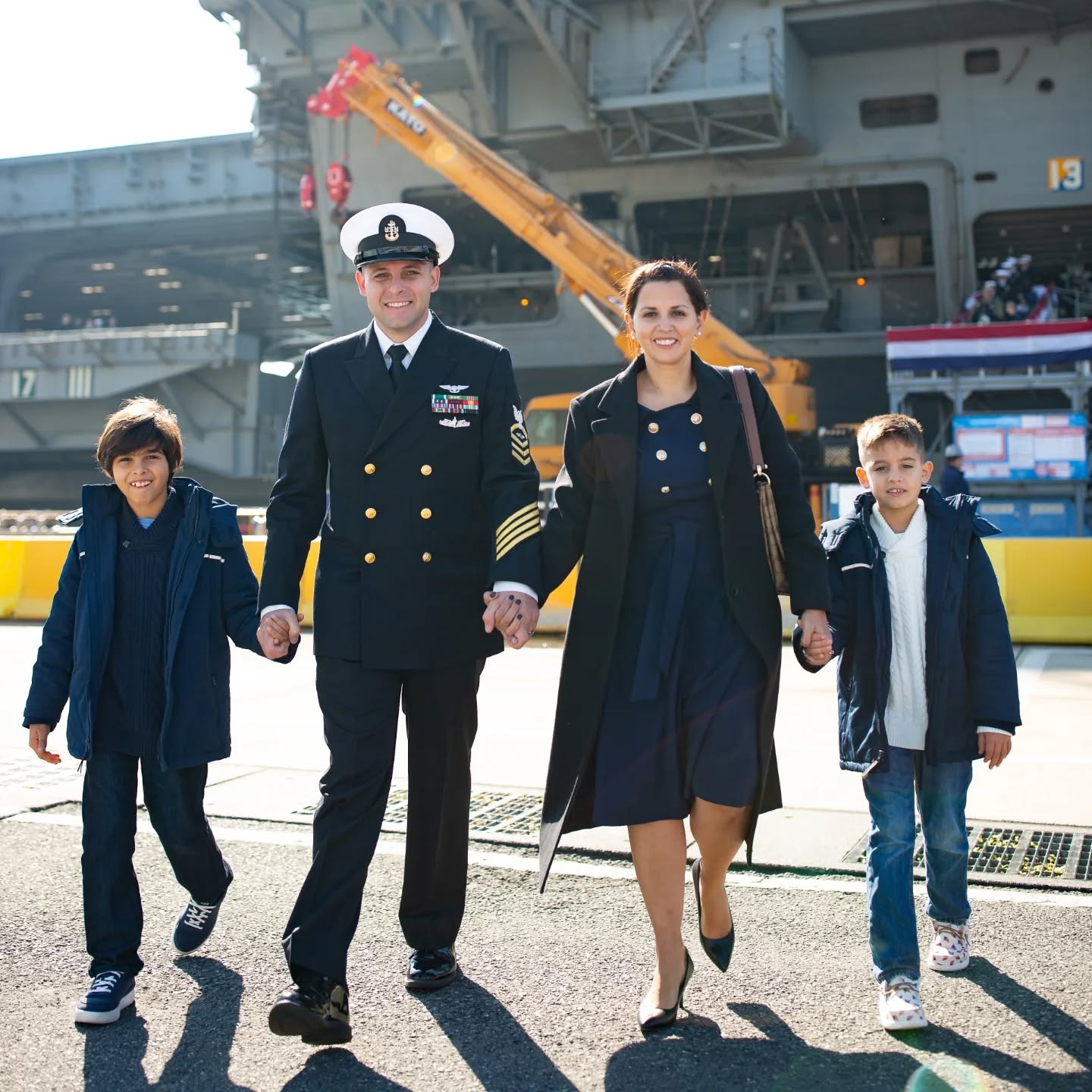 Welcome Home USS George Washington!
Welcome home, Ignacio! You were so missed.
Romina couldn't be more right when she said that this homecoming signifies where they should be: TOGETHER. ♥️
#ussgeorgewashington #welcomehomeussgeorgewashington #georgewashingtoncvn73 #yokosukabase #yokosukanavalbase #yokosukaphotographer #yokosukaphotographer #georgewashingtoncvn73