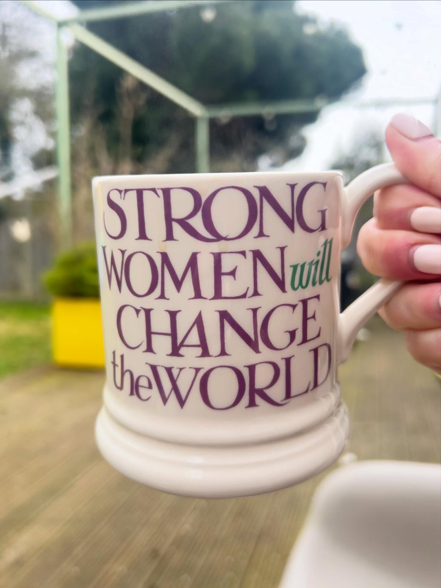 Strong women will change the world 🌎♥️💫
March Monday morning cup of tea in the garden. Bliss.
Sending love to all of my fellow doulas, midwives, birth keepers, birth workers celebrating #WorldDoulaWeek
We are blooming awesome ☺️
#doula #midwife #birthkeeper #birthworker