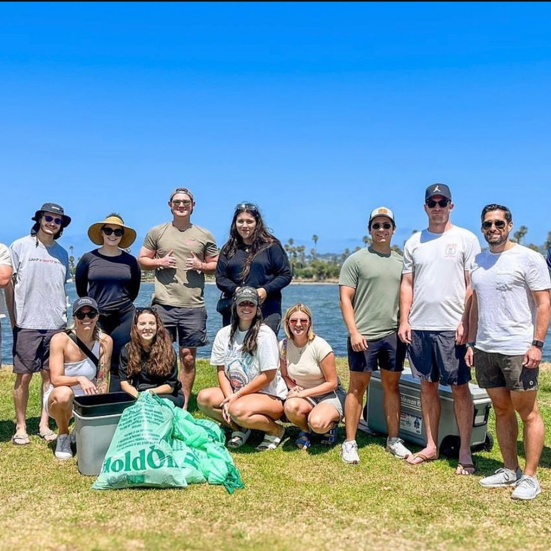 🌍✨ Celebrating a Year of Sustainability and Regeneration at USD’s Environmental Integration Lab (EIL)!
Here's how we have been fostering meaningful change:
🏖️ Mission Bay Beach Clean-Up: Together with @usd_gbsa_, we collected over 30 pounds of waste at Mission Bay. From fishing gear to a welcome mat, our team made a real impact on our local beaches. Thanks to the EIL's amazing, Miranda Holmes!
🎥 Seeding Change: The Power of Concious Commerce Film Screening & Panel: Dr. Wissman engaged in a thought-provoking panel discussion with changemakers: Richard Yelland @curtisbirch , Derek Sabori (@theunderswell), Dr. Pedram Shojai (The Urban Monk), and Hailey Jain Haggerstone (@sea.trees) to explore the power of conscious consumerism and regeneration @seedingchangefilm.
🌾 Resilient Food Systems and Regeneration Panel: Hosted in collaboration with the San Diego Regional Climate Collaborative and featuring a dynamic lineup, including:
🌟 Anthony Myint (Co-Founder, Zero Foodprint; 2020 James Beard Humanitarian of the Year) @zerofoodprint
🌟 Kiyonna Navarro (Program Manager, ProduceGood) @producegood
🌟 Ellee Ioge (Director of Operations, Foodshed Cooperative) @foodshed.coop
🌟 Chelsea Nelson (Director of Sustainability, Jimbo’s) @jimbosnaturally
Together, we discussed how innovative practices can repair the planet and transform food systems.
📄 San Diego County Climate Action Plan Equity Framework: We proudly led the development of this toolkit to center equity in climate action, working closely with community representatives and County leaders.
☕ Oat Milk by Default at Aromas: The USD Changemaker Hub and Aromas Coffeehouse launched the Oat Milk by Default led by our steering committee member Dr. JC Rivas. Oat milk is now the default option in drinks—making sustainable choices easy and inclusive.
🌟 Additional Highlights: This year included the Sustainability Fair, engaging guest speakers, and collaborative work driven by our 13-person interdisciplinary steering committee.
💚 Join us in creating a sustainable future! Learn more at usdeil.com.
#USD #EIL #Sustainability #RegenerativePractices #ClimateAction