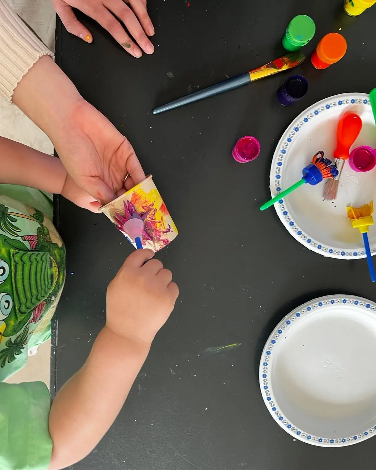 Throwback all the way to last week when the kiddos were preparing their special crafts for Mother's Day.
It's always a joy to see these little hands at work, creating their own unique masterpieces.