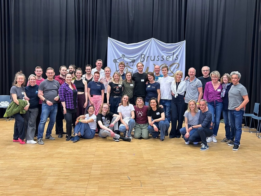 Thank you again for a very cool weekend! 💃🏽🕺
All these people joined one or multiple masterclasses:
3 different levels
1 open level
1 competition focus level
And than you @bretjoellewcs for traveling to Brussels & sharing your knowledge 🫶🏼
WHO IS READY FOR THE NEXT MASTERCLASS?! 🙋🏽♀️🙋🏻♂️