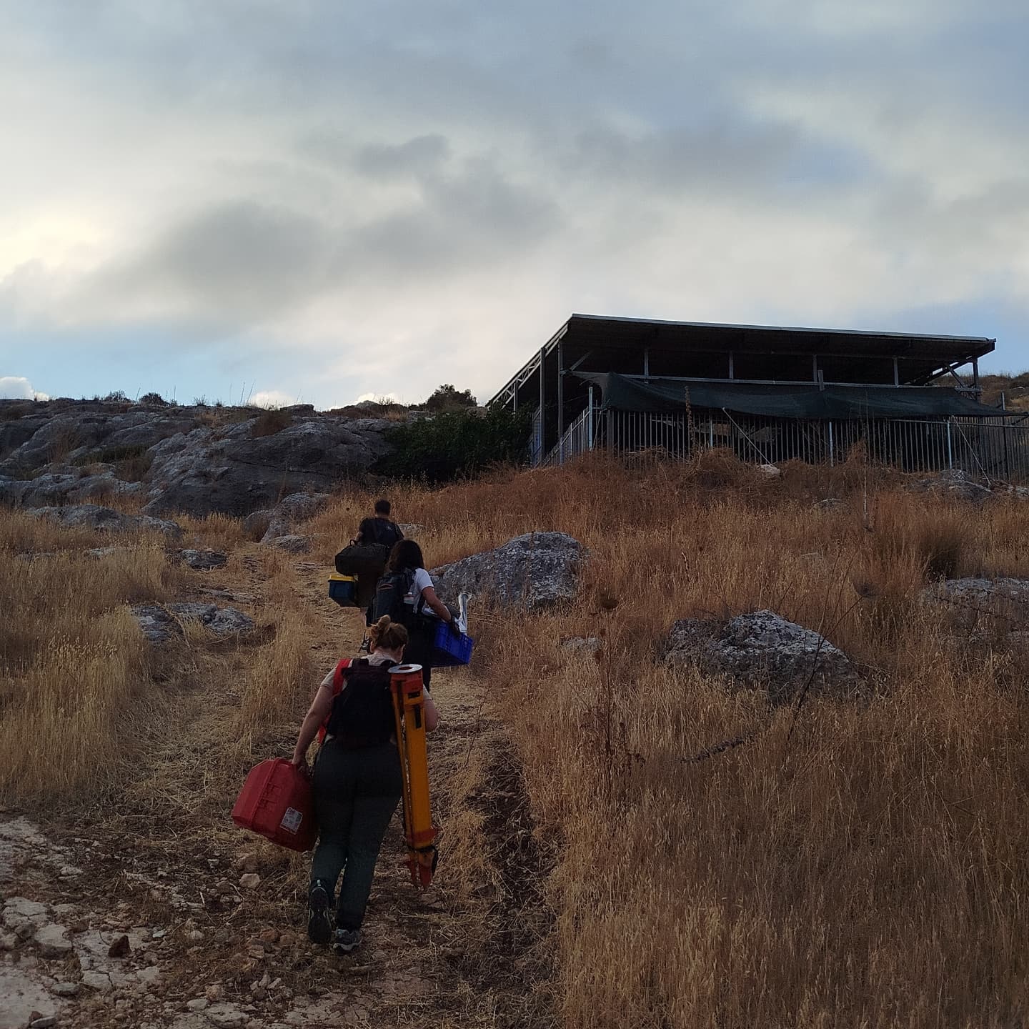 Recap of the first two weeks at Tinshemet Cave!
π¦΄βοΈπ¦
@huji_archaeology