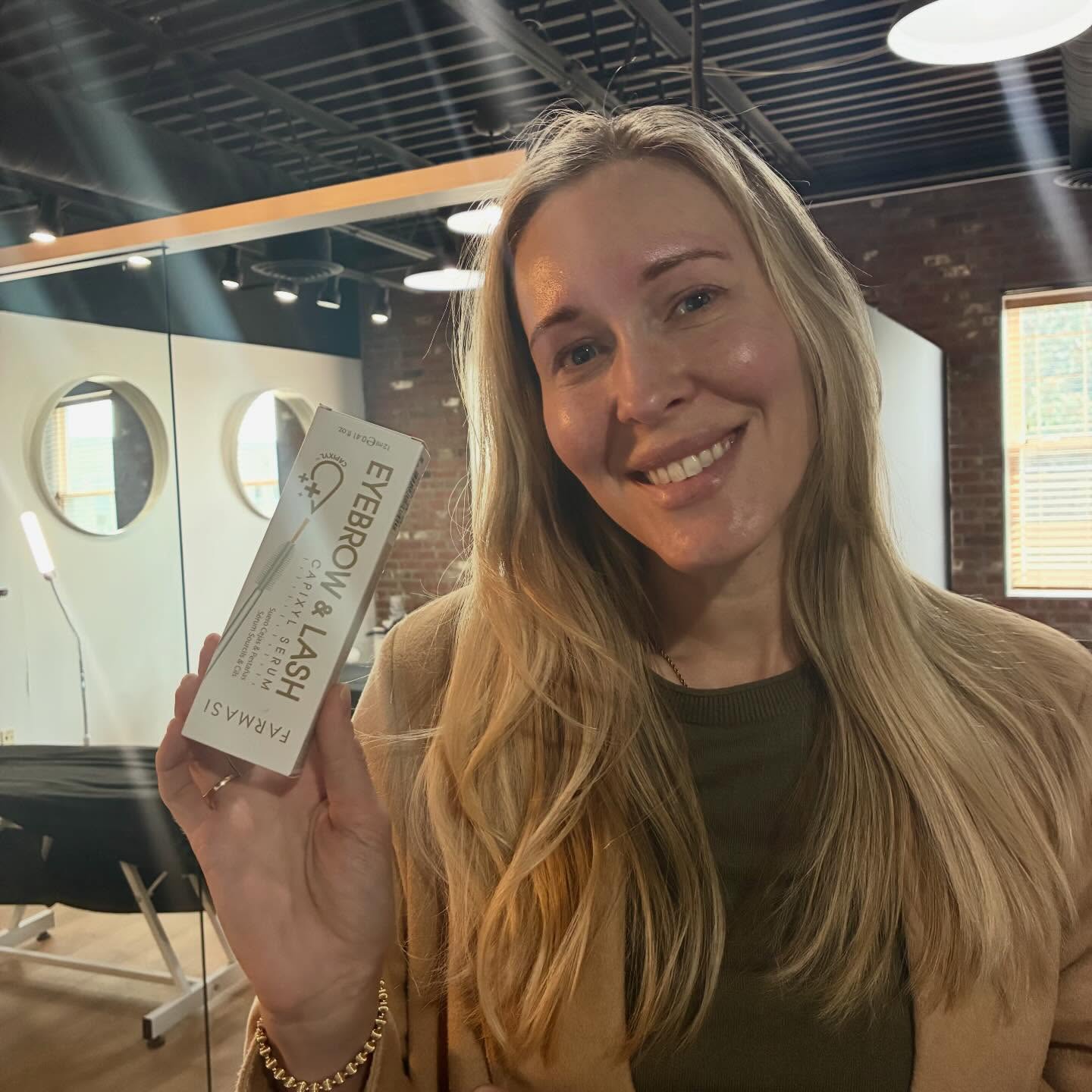 Your lashes called⌠they want this. đâ¨
The Farmasi Capixyl Serum has officially joined the lineup at LC Lash & Brow Bar. Longer lashes. Bolder brows. Zero effort.
Donât sleep on this glow-up. đ
đž
đ¨. Got questions! Send me a DMâ¨
#LashLifting #roswelllashes ##lclashandbrowbar #lashes