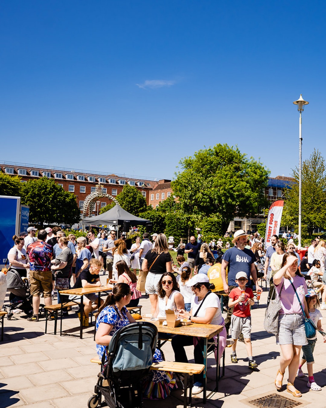 🌮🔥 @streetfoodheroes7 is BACK in Welwyn Garden City this April! 🔥🌮
Get ready for an evening of incredible street food, great music, and a buzzing atmosphere right in the heart of the town centre.
Stonehills Square will once again transform into a vibrant foodie destination where you can grab dinner, meet friends, and enjoy the community spirit that makes these events so popular.
2026 Dates:
▪️ Thursday 9th April
▫️ Thursday 14th May
▪️ Thursday 11th June
▫️ Thursday 9th July
▪️ Thursday 13th August
📍 Stonehills Square, Welwyn Garden City
⏰ 4pm – 9pm
Bring your friends, bring your appetite, and come and support the town centre while enjoying some of the best street food around.
👉 Tag the friends you’re bringing with you!
This is another initiative organised by the Welwyn Garden City BID team.
Give @streetfoodheroes7 all follow
#StreetFoodHeroes #welwyngardencity #supportlocal
