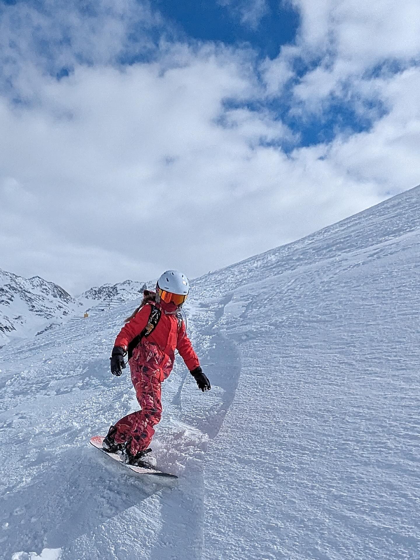 Snowboardvibes 🏂☀️❄️
Great day on the mountain, fun and progress 🙌🔥
❄️
❄️
❄️
#arlberg #snowboardinstructor #snowboardschool #snowboard_world #boardsports