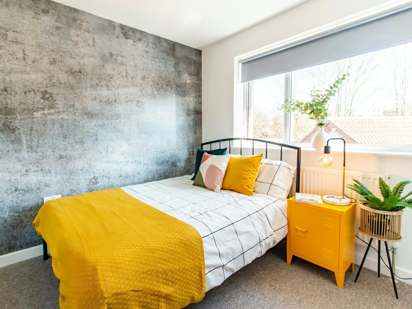 Cosy vibes and pops of colour make this bedroom a dreamy retreat ๐ฟโจ
#HomeDecor #BedroomGoals #InteriorDesign #DreamyInteriors #ColorfulHome #CozyCorner #RelaxingSpace #StyleInspo #DecorInspiration #bicesterliving #housematesmakeahome