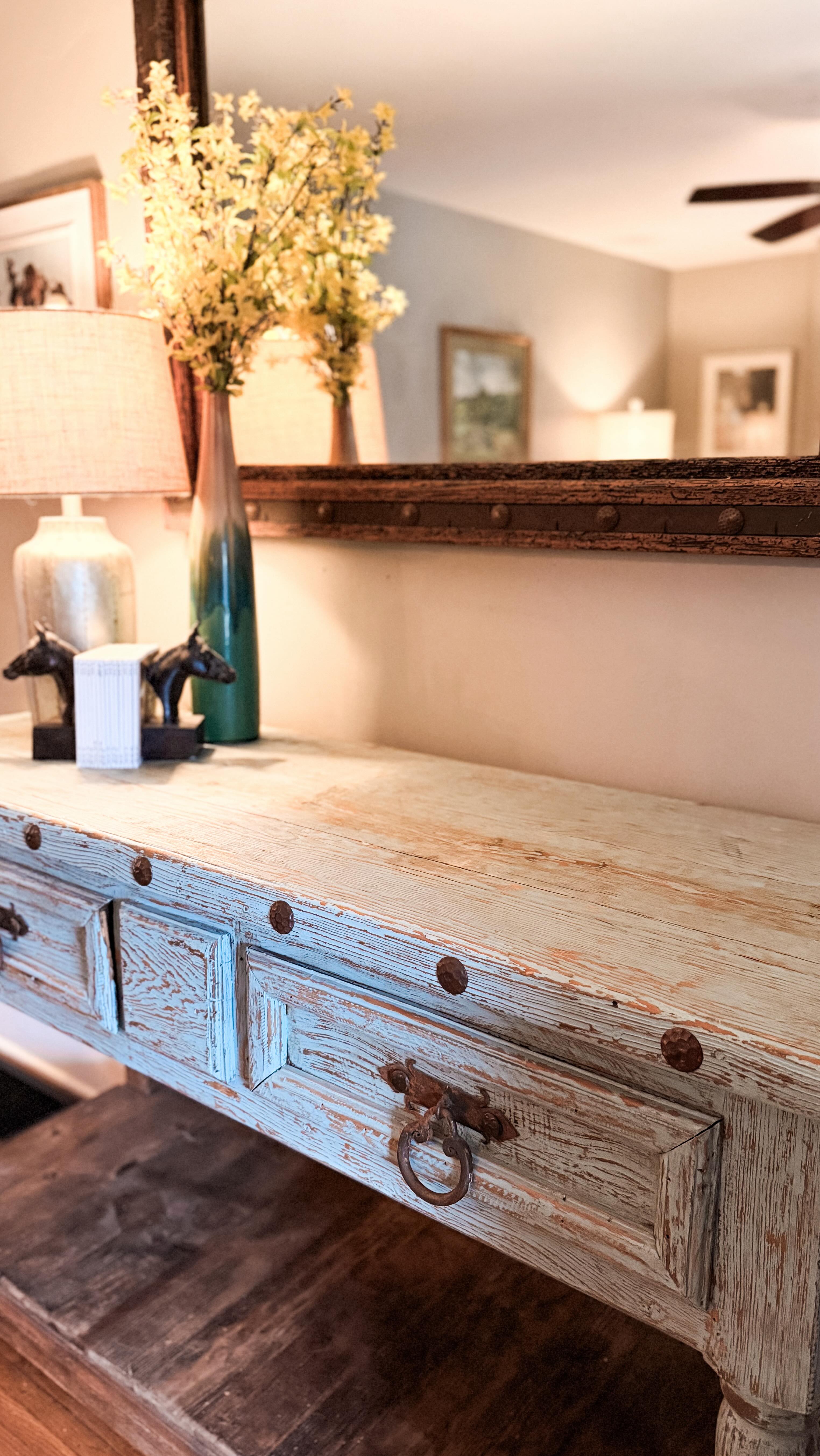 Before the “For Sale” sign goes up… we go to work. 🏡
We help homeowners depersonalize, pre-pack and store items, and simplify & set up their spaces so their home feels clean, open, and ready for buyers.
✔ Less stress
✔ A smoother move
✔ A home that shows beautifully
Selling your home is one of life’s BIGGEST transitions - we help make the process easier from the start. 🥰
#prelistingprep #declutteryourhome #homeorganizing #homesellingtips #professionalorganizer