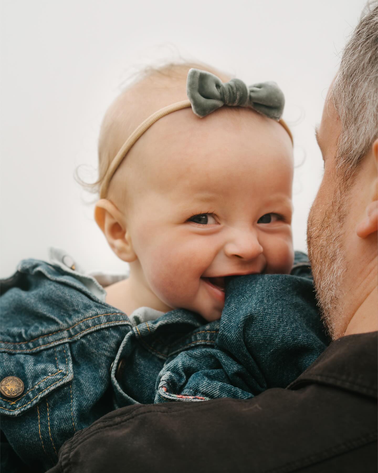 Sweet, happy little ones like this make my job so easy 🫶🏼
Sneak peek for the Mierzwik family, a foggy Oregon Coast photoshoot as a Mother’s Day gift to Stephen’s wife, Jordan 🤍
#family #familyphotoshoot #mothersday #oregoncoast #pnw #pnwonderland #oregonexplored #beach #foggybeach #westcoast #oregonphotographer