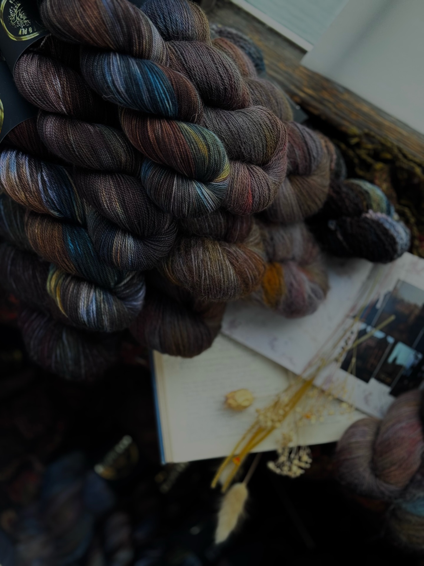 Soft storm brewing 🌨️
The bluest offering of the pre-order coming this Friday! I can’t believe how quickly it comes around 🫣
As always, swipe for fibre and knitted swatch!
Shown on bases:
1. All bases
2. Non Superwash bases
3. Boucle DK
4. SWM Sock
5. Alpaca silk cashmere
6. Corriedale Woolen Spun
7. Suri silk DK
8. Suri silk lace
9. Alpaca cotton dk
10. Knitted swatch
11. BFL fibre
12. BFL Silk fibre