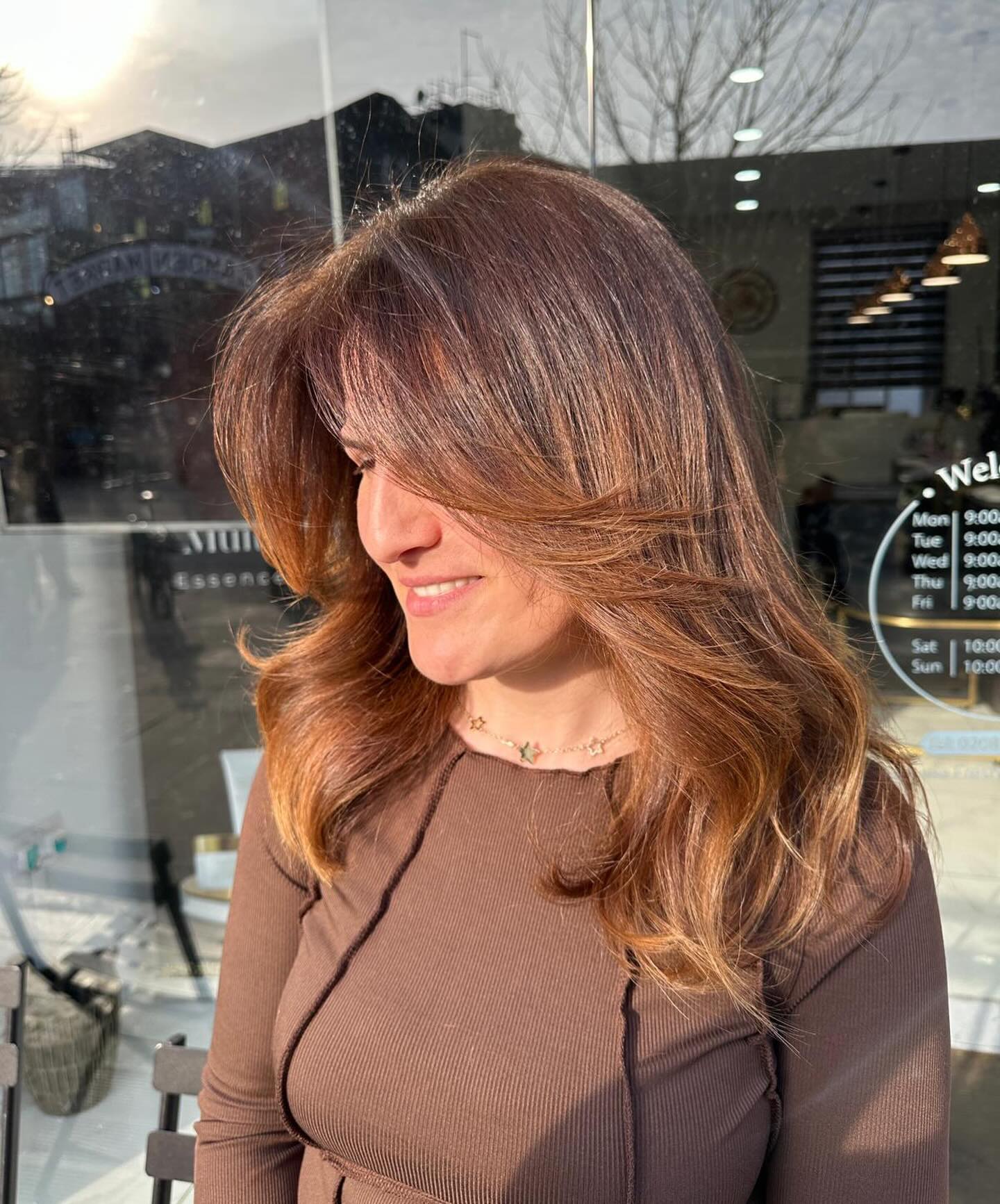 A fresh wash, precision cut & a soft, bouncy blow dry — because healthy, well-shaped hair will always outshine overstyled hair.
We focused on movement, face-framing layers and that glossy finish that catches the light effortlessly. No filters, just technique.
This is what polished looks like.
📍 Camden
DM to book your transformation
#camdenhair #londonhair #blowdrylondon #brunettehair #layeredhair