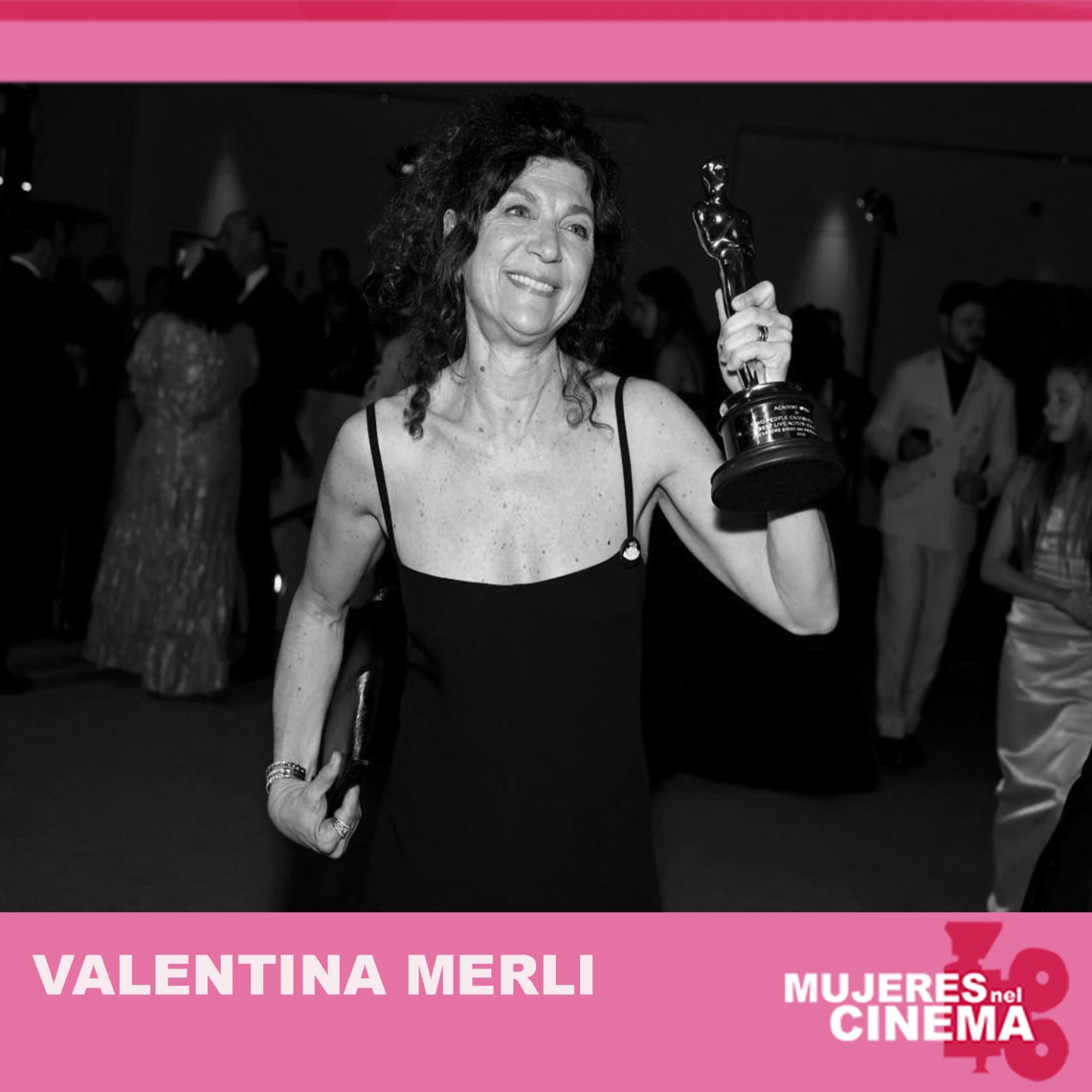 Tra i premiati agli Academy Awards 2026 c’è anche un nome italiano: la produttrice bolognese Valentina Merli, l’unica italiana premiata grazie al cortometraggio “Two People Exchanging Saliva”, vincitore dell’Oscar come miglior cortometraggio live action. Un risultato arrivato dopo un percorso nel cinema indipendente internazionale, tra festival e produzioni europee. Complimenti Valentina, siamo tutte molto fiere di te!
#oscars2026 #cinemaitaliano #filmindustrynetwork
