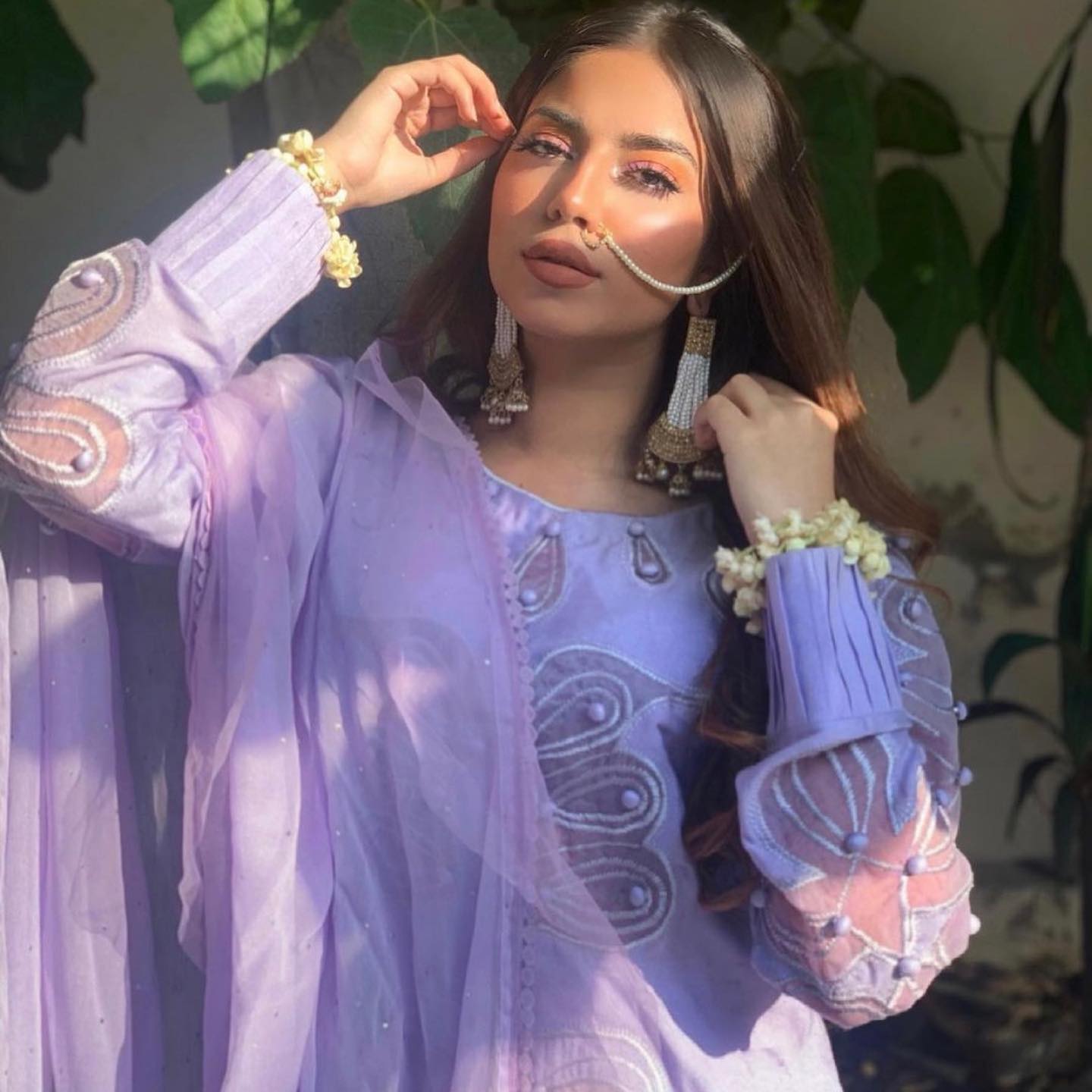 The absolutely breathtaking and poise @litshitbynayy wearing one of this Season’s favorites @cherjokle “Pumpkin Spice” Long Lasting Matte Liquid Lipstick mixed with @ttcosmeticspk “Oak” 🤍 💜🤍
.
.
#cherjoklecosmetics #freshmakeup
#lipstickaddict #lipstickmurah #lips #makeupaddict #lipstickmatte #veganblogger #vegancommunity #veganlifestyle #veganlife #makeupartist #cosmetic #lipsticklove #mua #lipstickjunkieforever #lipstickcollection #liquidlipstick #lipsticklovers #mattelipstick #lipstickaddiction #thankfulheart❤️ #beautifulmakeup #cherjokle #cherjokleluxuriouslips #labeautéàsonmeilleur #vivreàsonmeilleur #lipstick #thankfulgratefulblessed #thankfulforyou