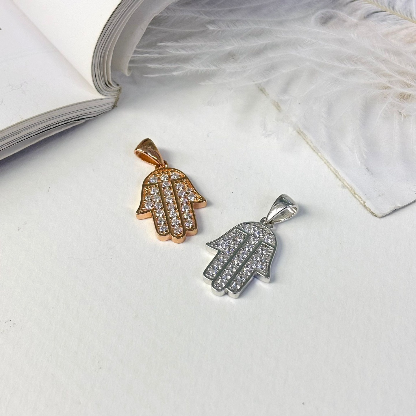 ♡ 925 silver Hamsa pendant with sparkling stones. ✨
📱 WhatsApp : +66 63-416-6537
#wholesale #silver925 #jewelrylovers #olybjewelry