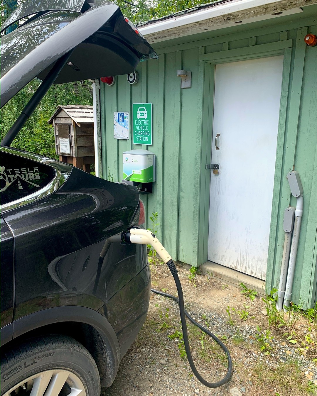 ⭐️ Tesla Tip #7 (final): SunCountry Level 2 will save your ass.
We’ve lost count of the times when a top-up or overnight at a SunCountry or motel equivalent has saved us. 🙏
Kudos to Kent Rathwell & co. for pioneering and engineering well-placed and *durably reliable* L2 chargers in wildly unexpected places (like Woss, BC) across much of our great land. 🙌
💬 Any questions? Let us know in the comments!
•
•
•
#ecotourism #alsettours #electrictourism #explorebc #bcwinetour #bcwine #canadianfoodie #explorepnw #pnwonderland #ethicaltourism #vancouverisland #explorevancouverisland #teslamodelx #solarpower #solar #victoriabc #yyj #eatlocal #smallbusinessyyj #supportlocalyyj #teslatips