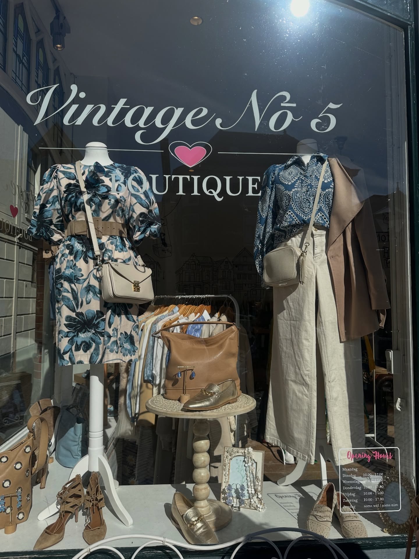 🩵 NEW WINDOW 🩵
#vintage #vintageboutique #alkmaar #oudestad