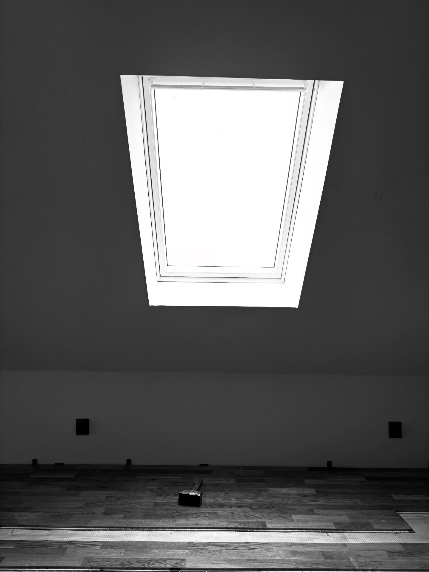 @velux @kahrs_original
#kullabergahus #unidrain #bathroom #badrum #badrumsrenovering byggahus lhus hhus stenhus