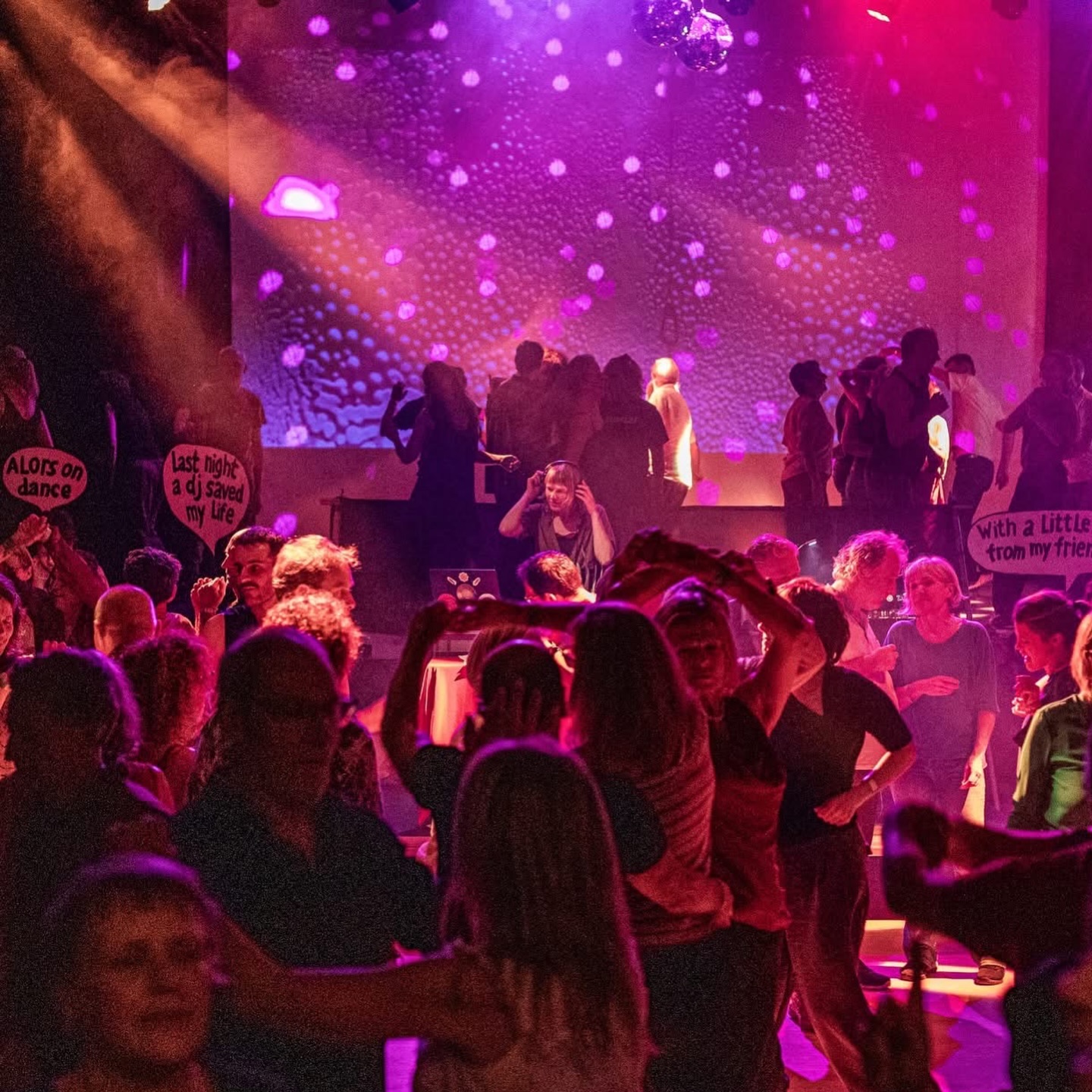 “Trust your dream. Let it become gold in the grey sky.” Life lately. Poetry. Music. Dance. Family. And a whole lot of dreaming.✨👐🏼