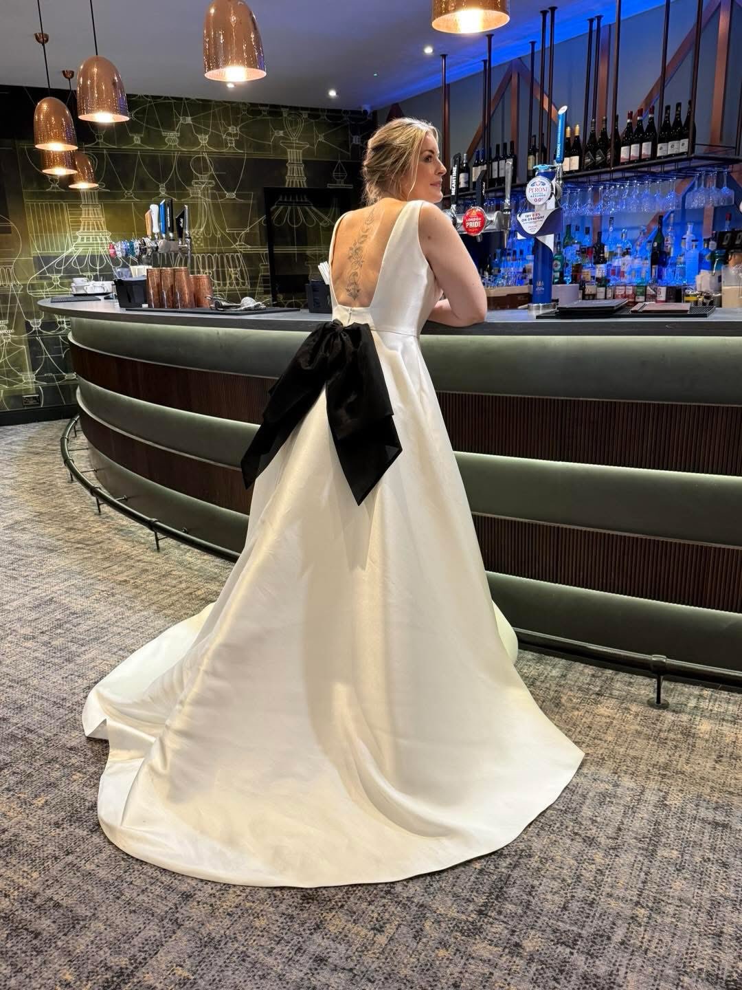 Meet Manhattan!
Classic Mikado dress with a fitted high neck bodice and low plunging square back. Full skirt with pockets and a statement silk organza bow in Black or Ivory, you choose!
Modelled here by the gorgeous Hayley at the recent @berkshireweddingfairs held at @coppidbeechhotel
@fredabennet - Style ‘Manhattan’
#blackandwhite #weddingdress #bride2026 #bridalboutiques #berkshirebride