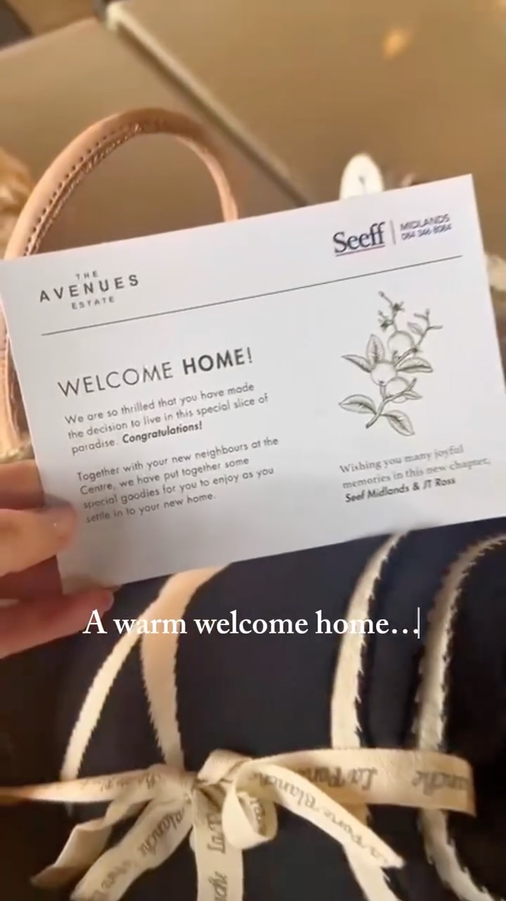 A warm welcome, the local way 🌿
New homeowners at The Avenues Estate are welcomed with a thoughtfully curated gift, filled with favourites from our neighbours at @theavenuescentre. It’s more than a gesture; it’s a way of introducing new residents to the community that surrounds them, from day one. Because here, moving in means being welcomed, connected, and truly at home.
A small gift, and the beginning of a beautiful new chapter.
🔗 Discover more about life at The Avenues Estate via the link in bio.
#HiltonLiving
#EstateLifestyle
#FamiliesInHilton
#WelcomeHome
#EasyLiving