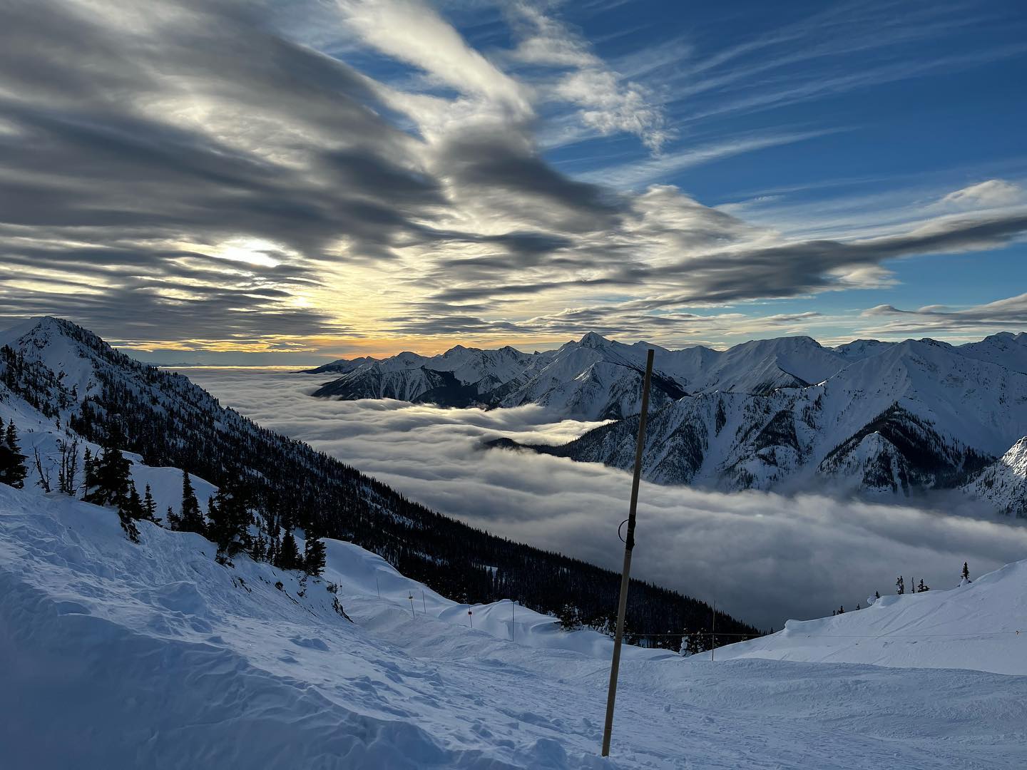 Day two of our trip to Kicking Horse. Beautiful morning vibes. #yetioutdoorprogram #yetination