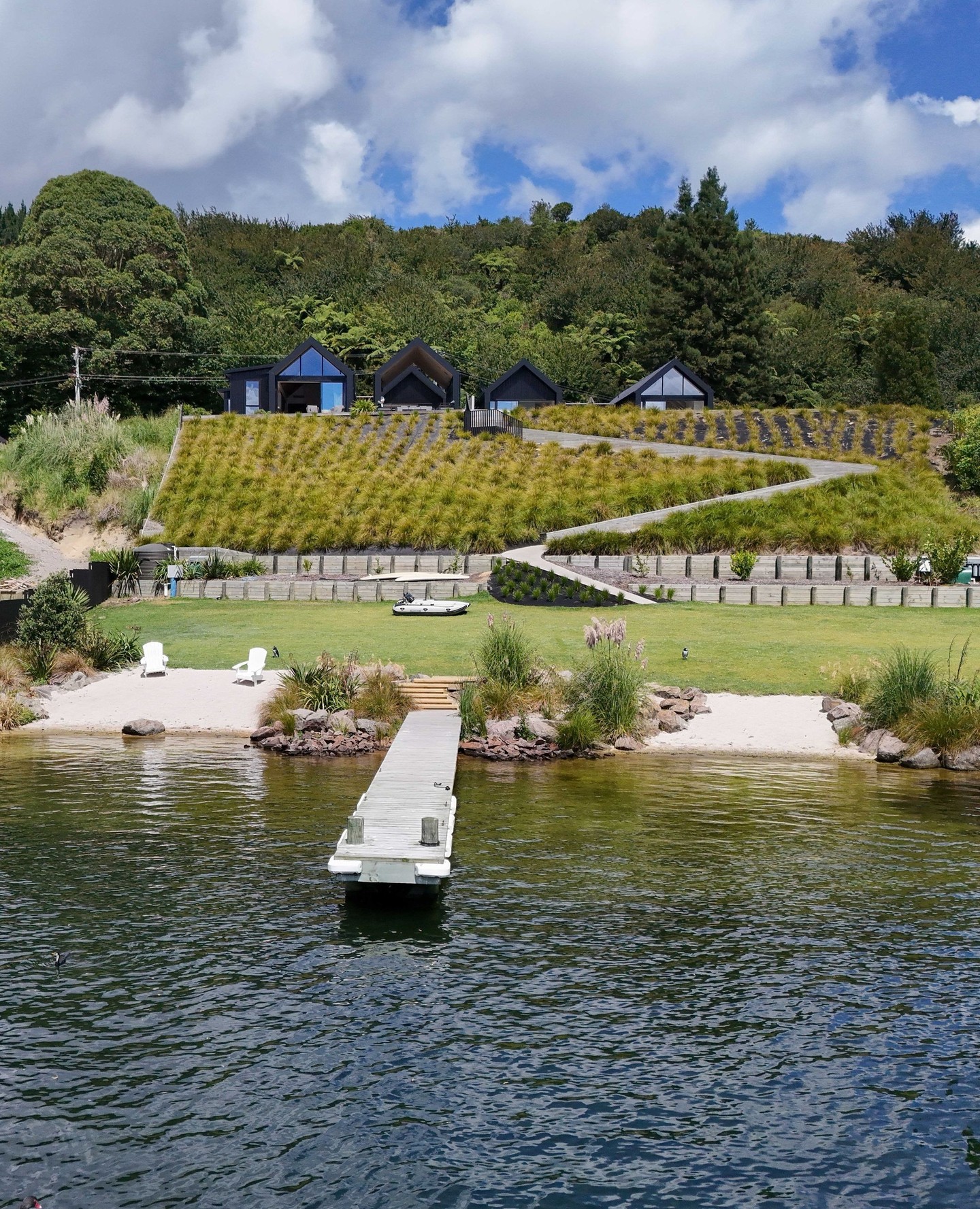 Building on the lake’s edge comes with its own complexities — but also some of the most rewarding outcomes.
This multi-dwelling project on the shores of Lake Rotoiti in Okawa Bay required extensive planning and a detailed consenting process. From recontouring the land and stabilising slopes, to rejuvenating the lakefront, and securing permission for a new jetty — every element was carefully considered.
Working closely with Rotorua District Council, Bay of Plenty Regional Council, and Te Arawa Lakes Trust, this was a truly collaborative process — ensuring the result is both respectful of its environment and exceptional in its execution.
Thinking of building lakeside? We’re here to guide you through every step.
DM us, email, or 📞 07 543 4052